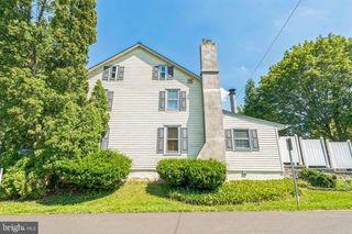 676 JONES AVE, Lansdale, PA 19446