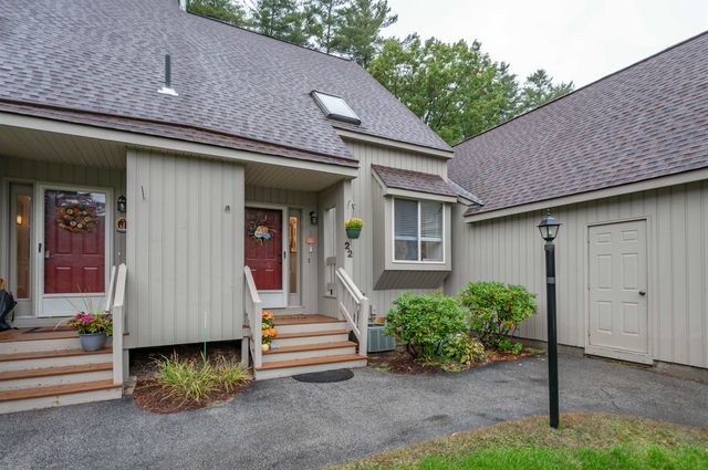 22 Suffolk Court, Bedford, NH 03110