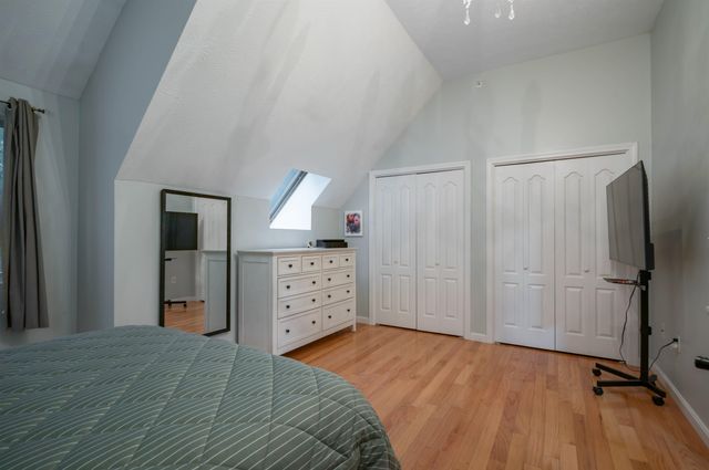 22 Suffolk Court, Bedford, NH 03110