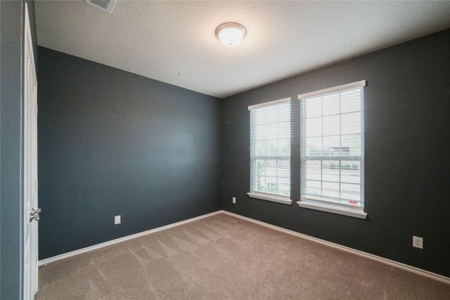 4004 Stone Trail Drive, Denton, TX 76210