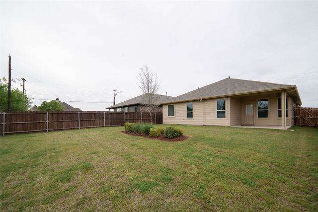 4004 Stone Trail Drive, Denton, TX 76210
