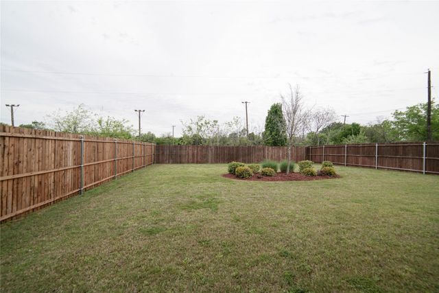 4004 Stone Trail Drive, Denton, TX 76210