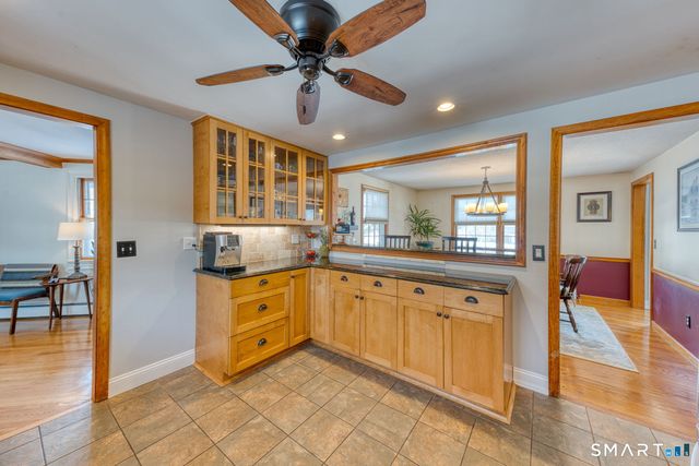 29 Skyline Drive, Plainville, CT 06062