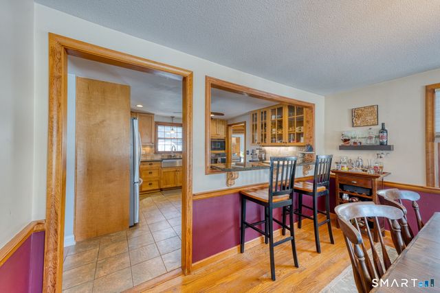 29 Skyline Drive, Plainville, CT 06062