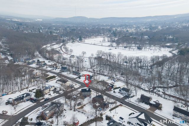 29 Skyline Drive, Plainville, CT 06062