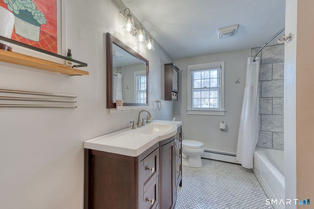 29 Skyline Drive, Plainville, CT 06062