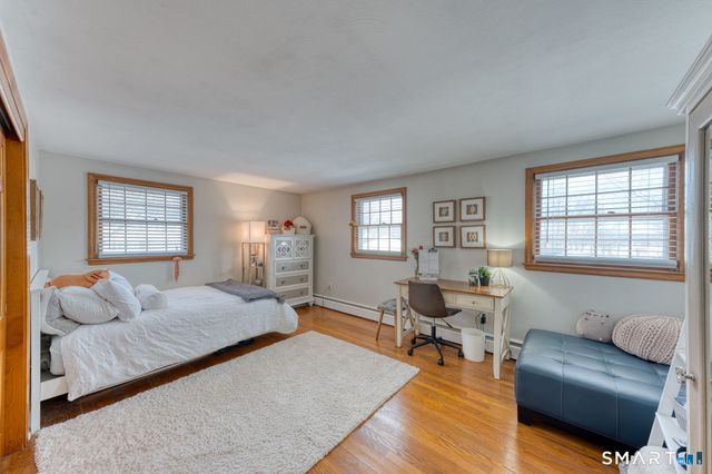 29 Skyline Drive, Plainville, CT 06062