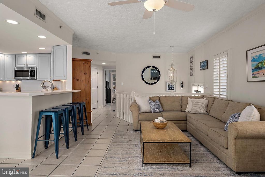 Image 12 of property listing at 14 45TH ST #403, Ocean City, MD 21842