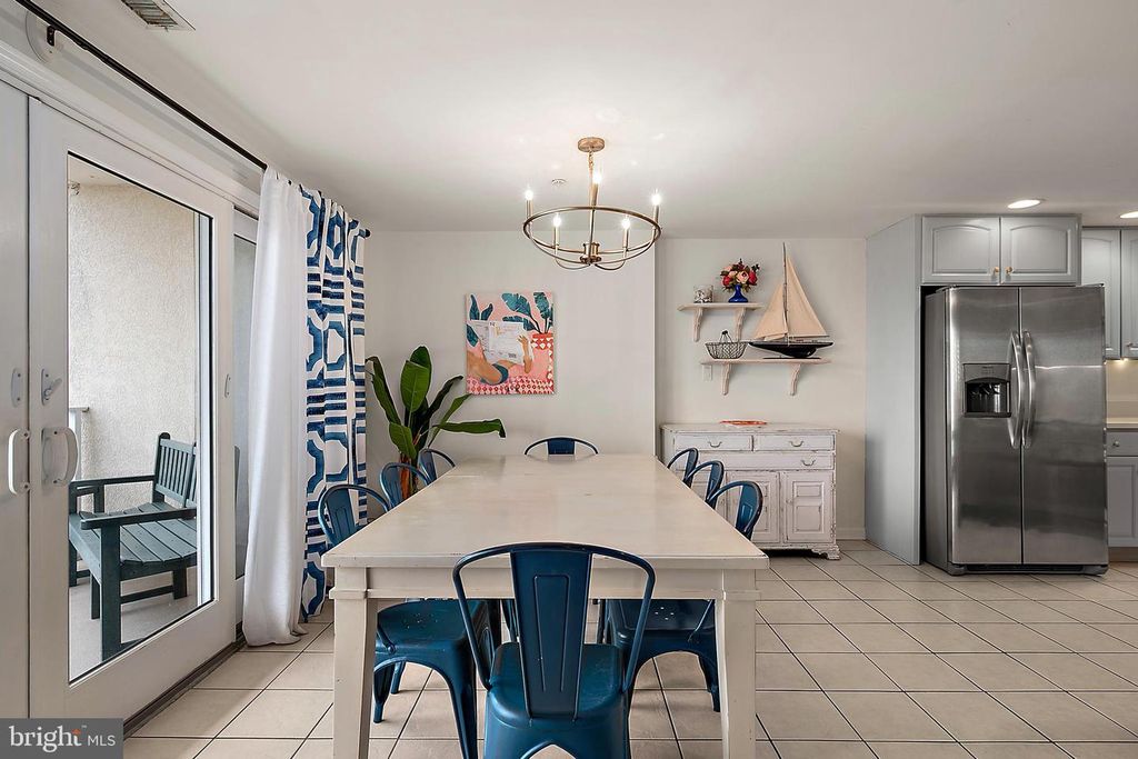 Image 18 of property listing at 14 45TH ST #403, Ocean City, MD 21842