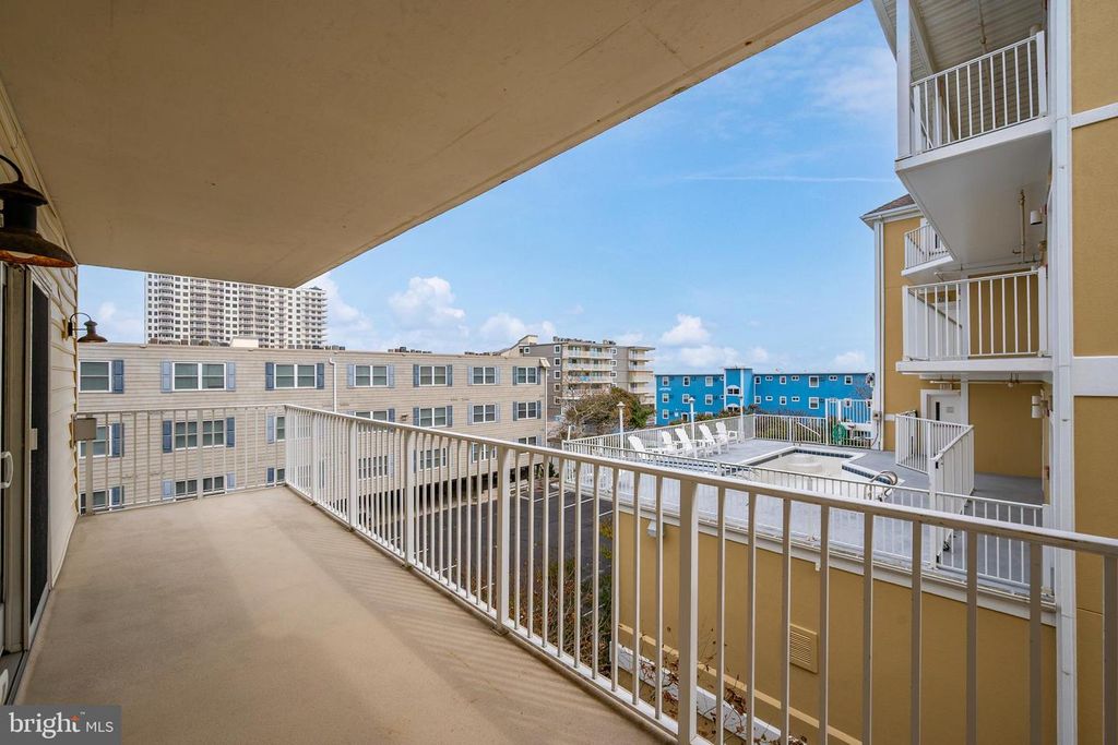 Image 40 of property listing at 14 45TH ST #403, Ocean City, MD 21842