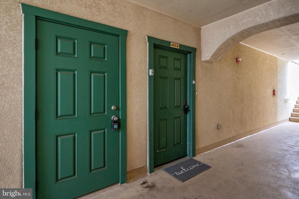 Image 5 of property listing at 14 45TH ST #403, Ocean City, MD 21842