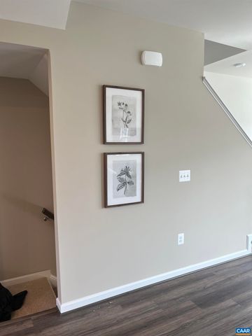 308 CHESHIRE LN, Waynesboro, VA 22980