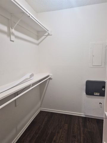 8110 Skillman Street 2059, Dallas, TX 75231
