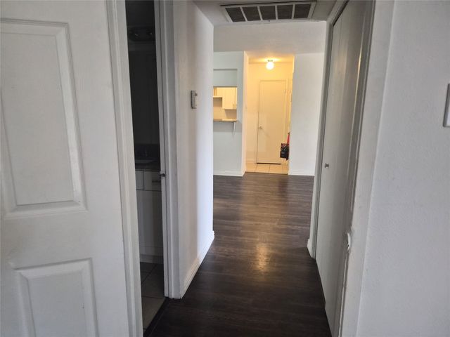 8110 Skillman Street 2059, Dallas, TX 75231