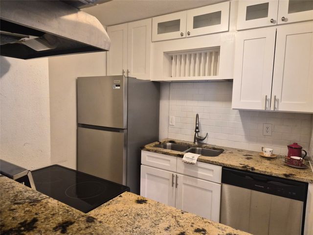 8110 Skillman Street 2059, Dallas, TX 75231