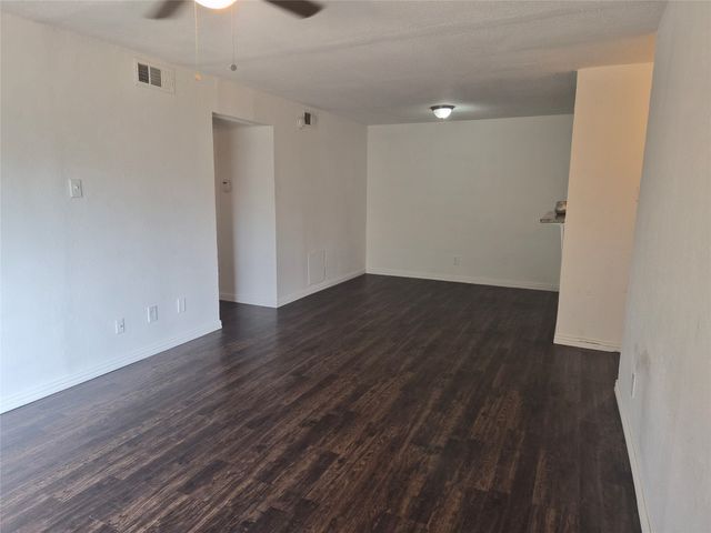 8110 Skillman Street 2059, Dallas, TX 75231
