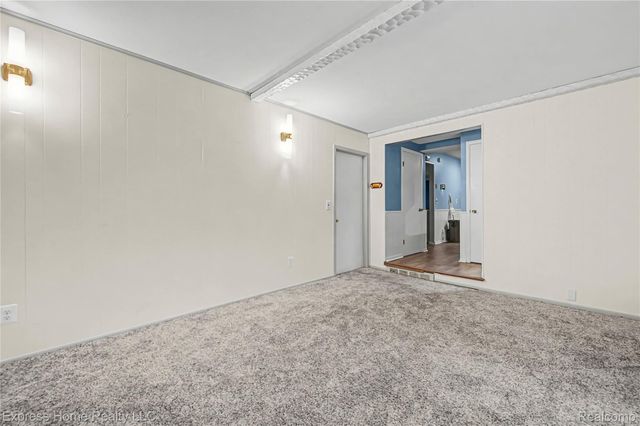 30121 Woodhouse Drive, Warren, MI 48092