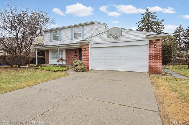 30121 Woodhouse Drive, Warren, MI 48092