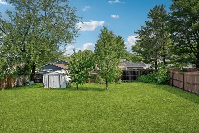 495 Bel Aire Drive, Waukee, IA 50263
