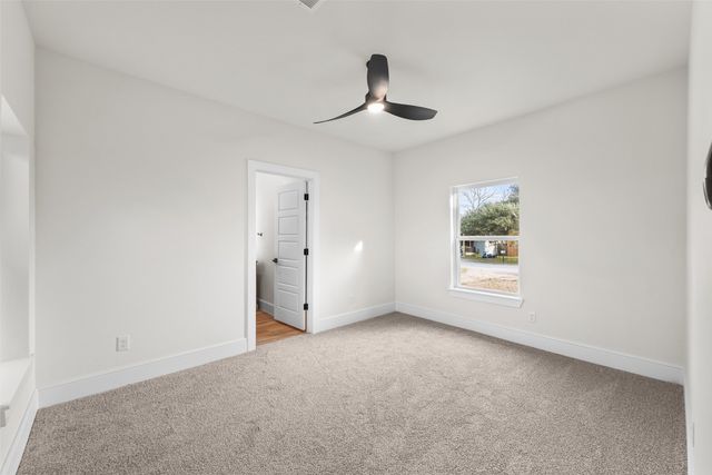 301 N Friou Street, Alvarado, TX 76009