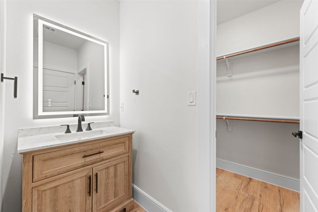 301 N Friou Street, Alvarado, TX 76009