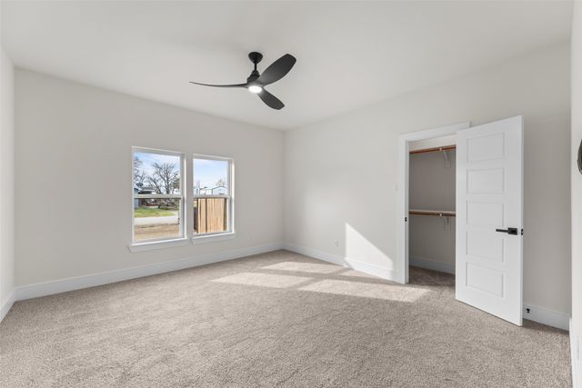 301 N Friou Street, Alvarado, TX 76009