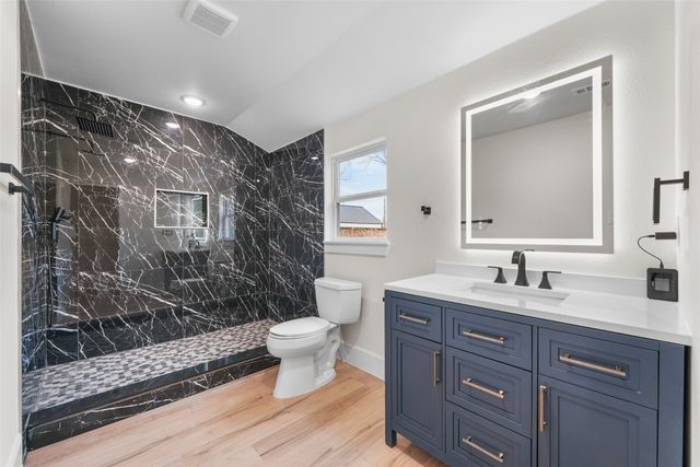 301 N Friou Street, Alvarado, TX 76009