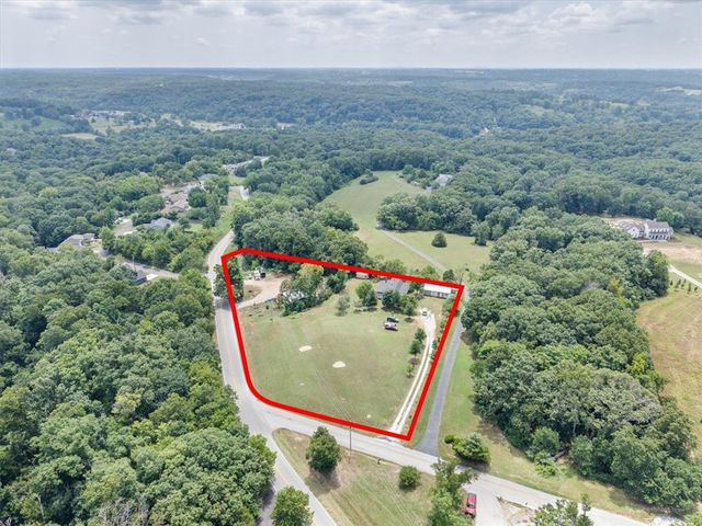 14172 Dartmoor Drive, Bentonville, AR 72712
