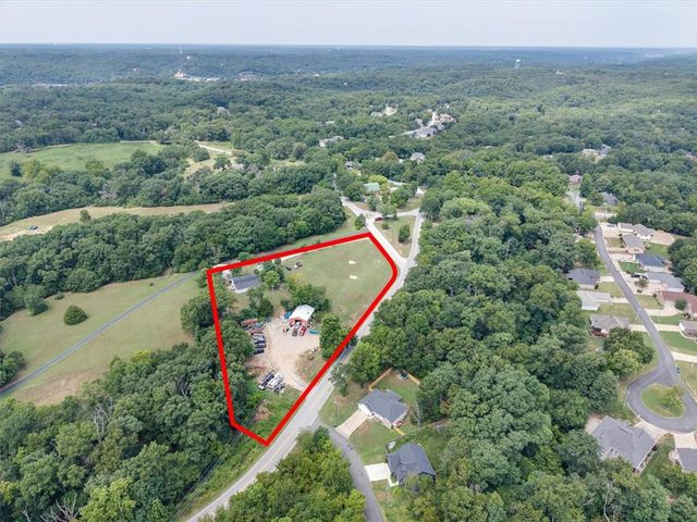 14172 Dartmoor Drive, Bentonville, AR 72712