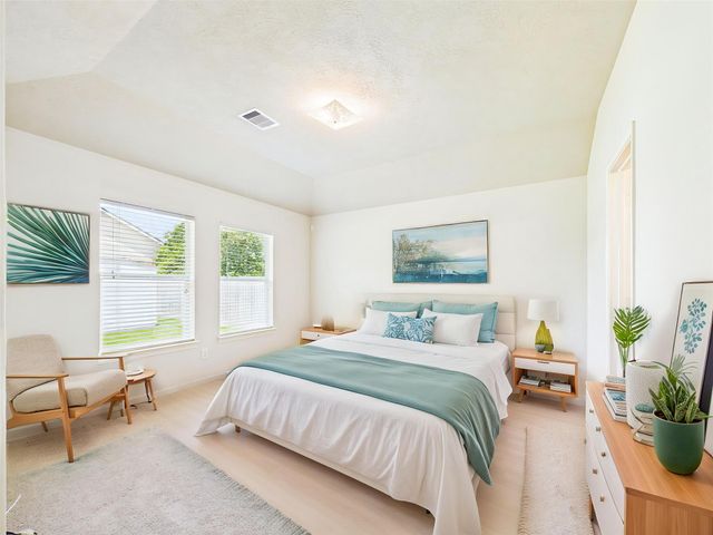 806 Rocky Rose Court, La Marque, TX 77568