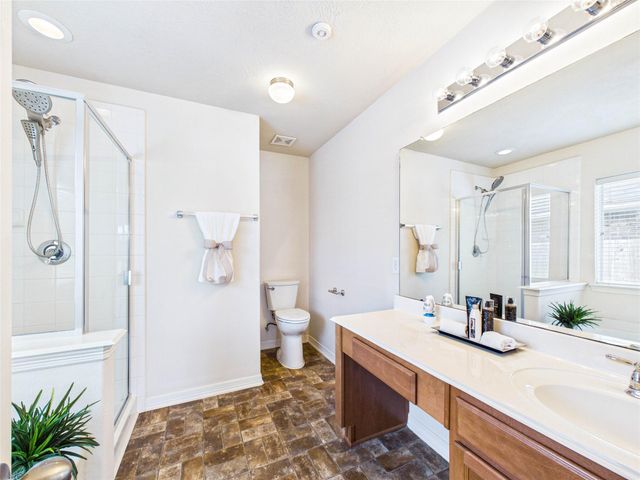 806 Rocky Rose Court, La Marque, TX 77568