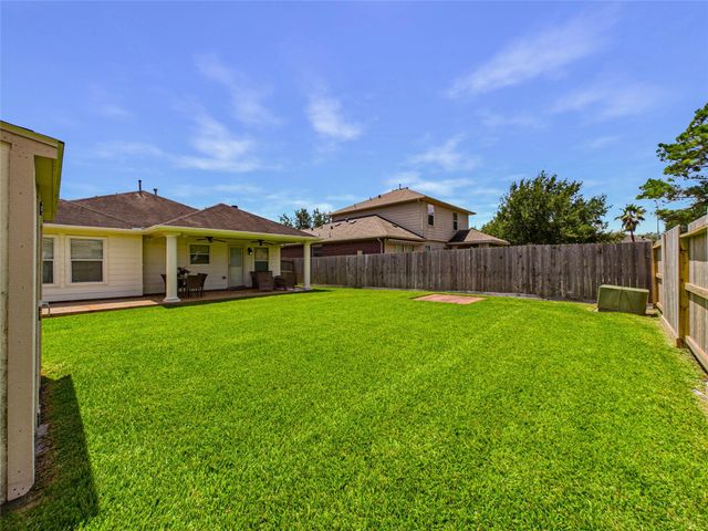 806 Rocky Rose Court, La Marque, TX 77568