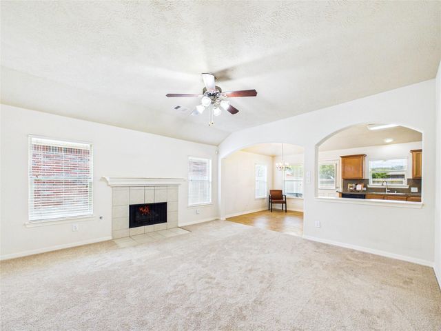 806 Rocky Rose Court, La Marque, TX 77568