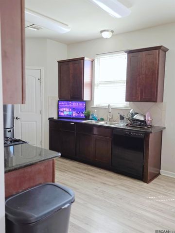 8828 Cherry Laurel Ave, Zachary, LA 70791