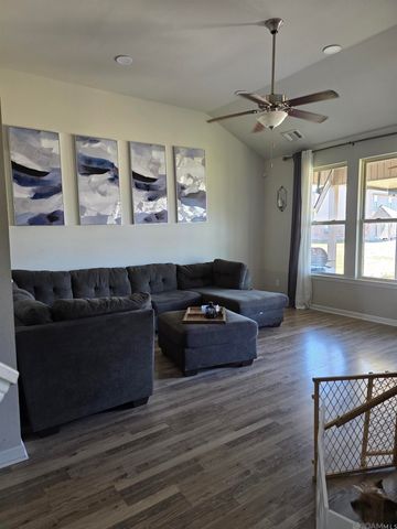 8828 Cherry Laurel Ave, Zachary, LA 70791