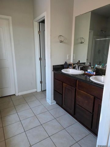 8828 Cherry Laurel Ave, Zachary, LA 70791