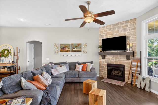1337 W Rosedale Road, Nixa, MO 65714