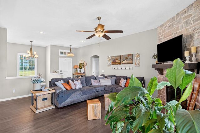 1337 W Rosedale Road, Nixa, MO 65714