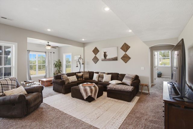 1337 W Rosedale Road, Nixa, MO 65714
