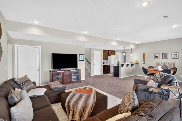 1337 W Rosedale Road, Nixa, MO 65714