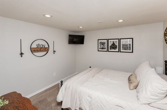 2301 Prospect Avenue, West Des Moines, IA 50265