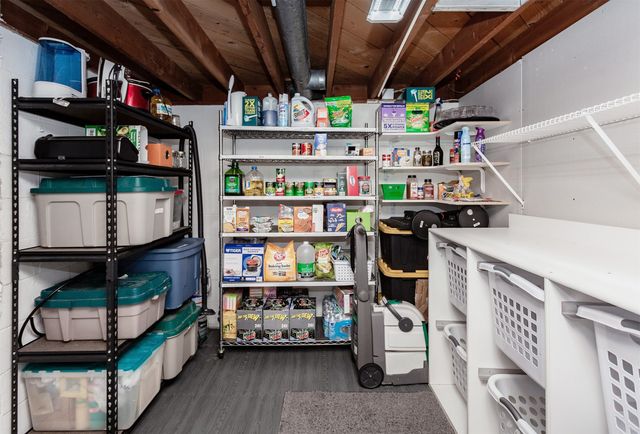 2301 Prospect Avenue, West Des Moines, IA 50265