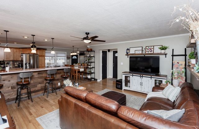 2301 Prospect Avenue, West Des Moines, IA 50265