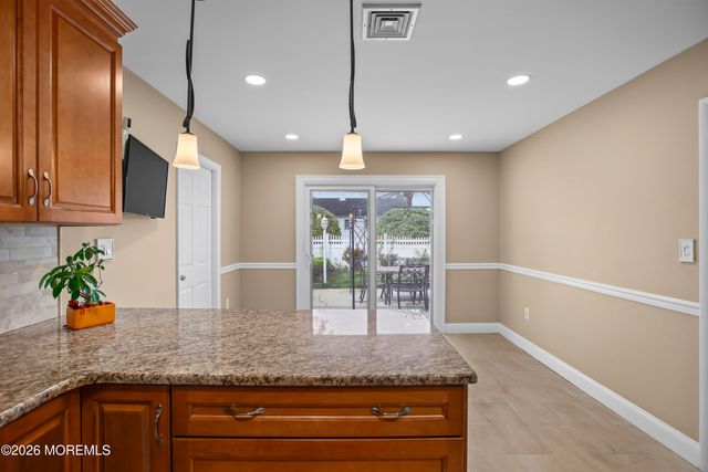 93 Idolstone Lane, Matawan, NJ 07747