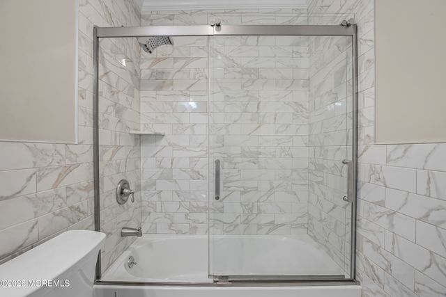 93 Idolstone Lane, Matawan, NJ 07747