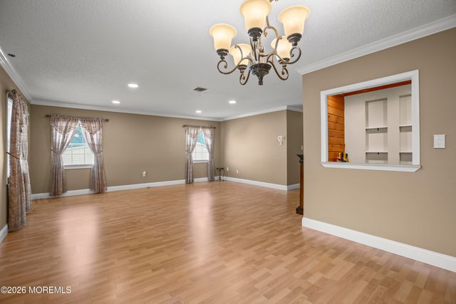 93 Idolstone Lane, Matawan, NJ 07747
