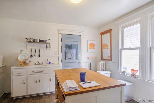 4746 Chopin Street, Detroit, MI 48210