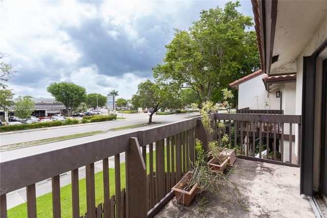 11033 SW 132nd Ct 14-4, Miami, FL 33186