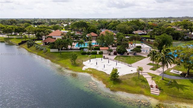 11033 SW 132nd Ct 14-4, Miami, FL 33186