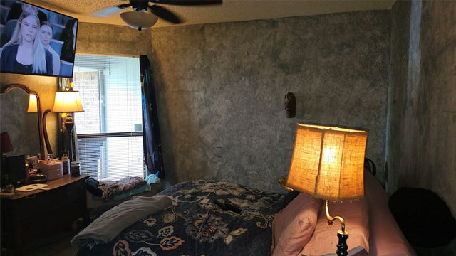 609 Betsy Ross Drive, Arlington, TX 76002